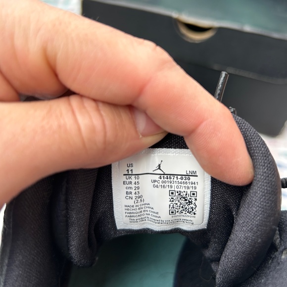 Jordan 13 Retro Island Green
Size 11 - Picture 7 of 8